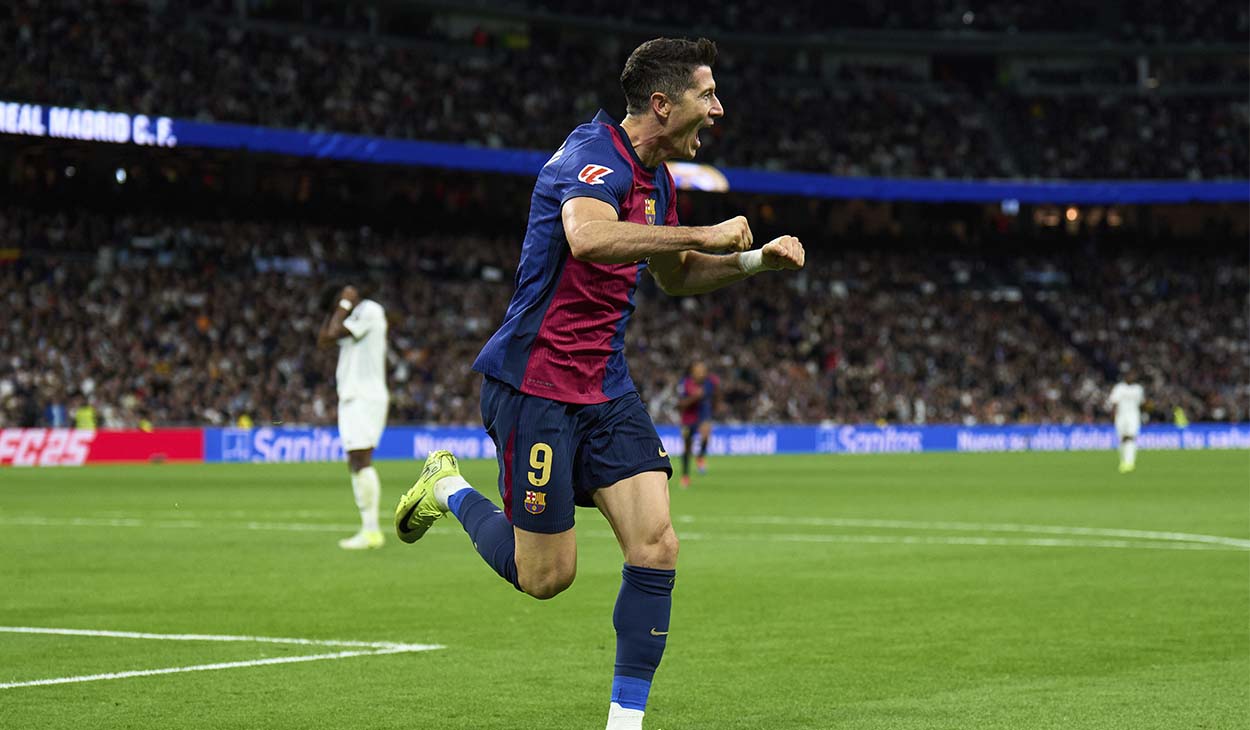 Robert Lewandowski festejando un gol contra el Real Madrid