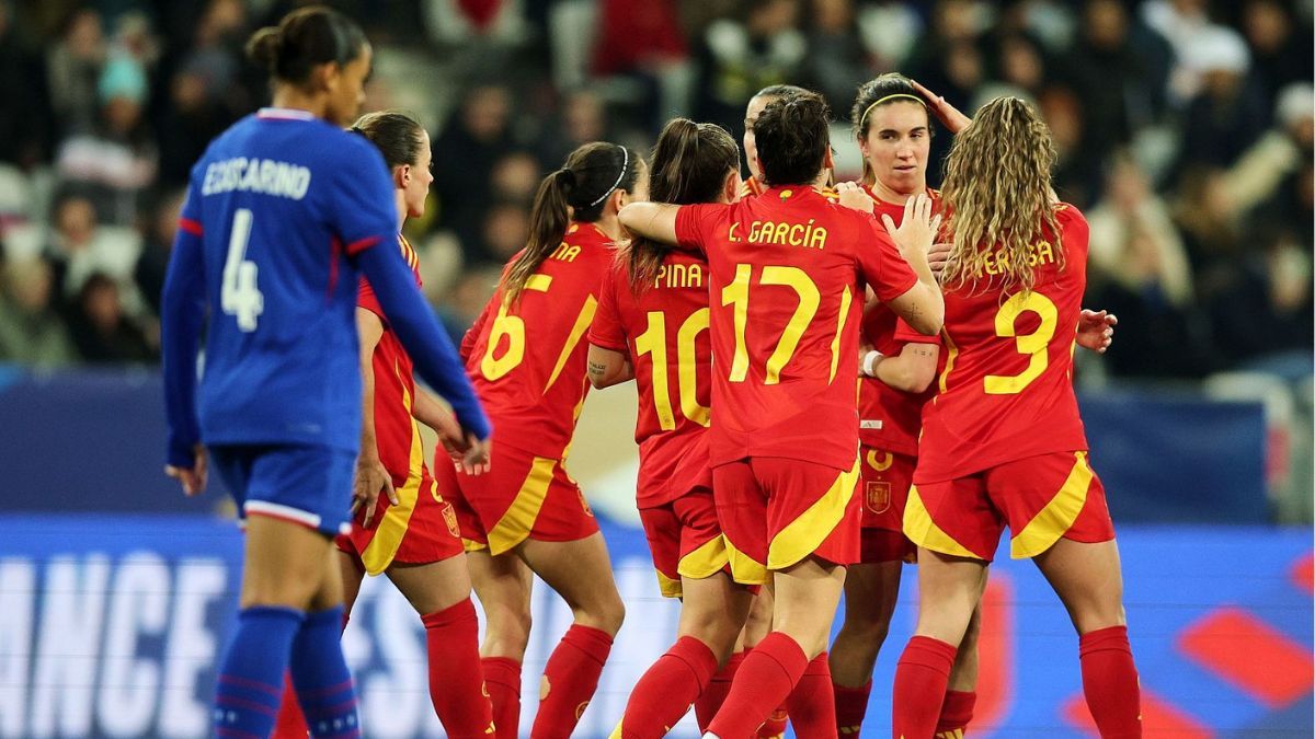 La Selección Española golea a Francia 2-4