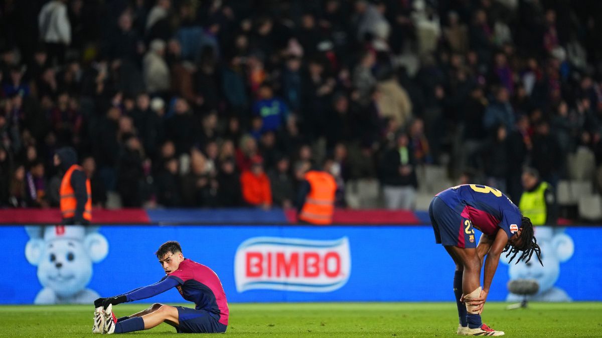 Jugadores del FC Barcelona tras el duelo ante el Atlético de Madrid en LaLiga EA Sports 2024 25