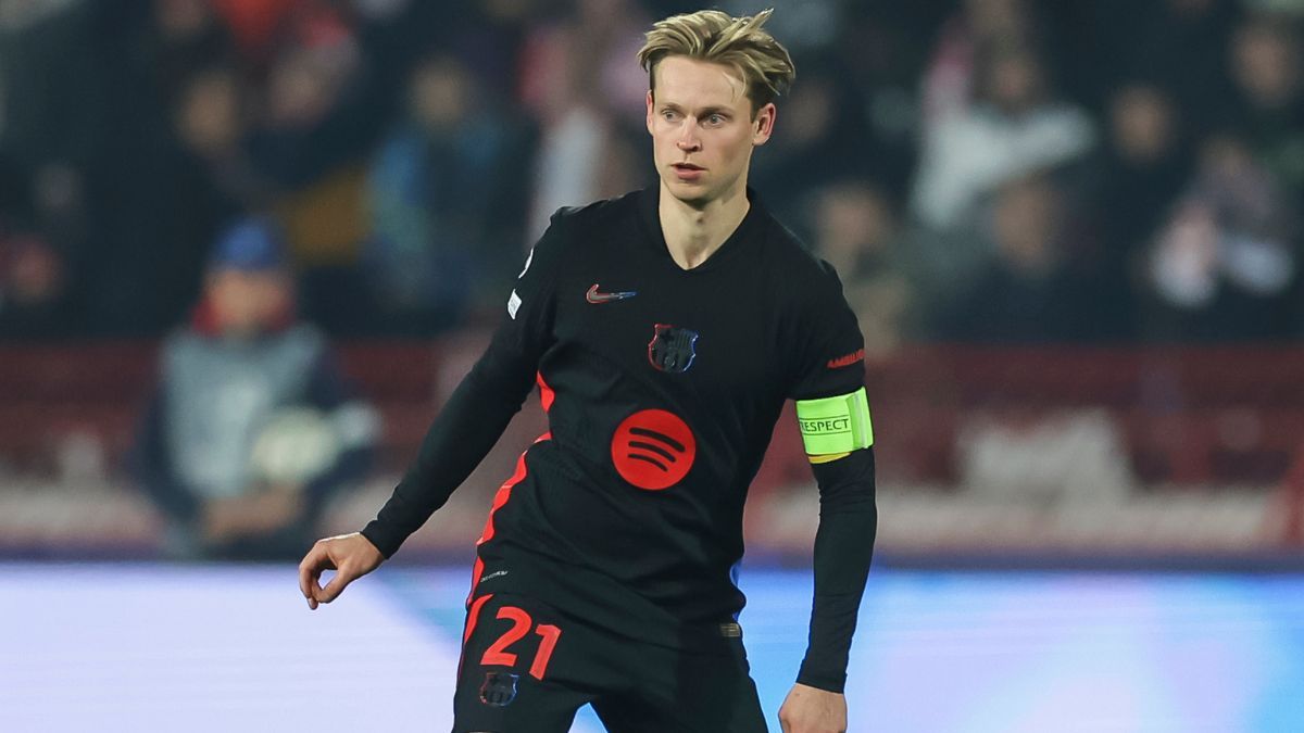 Frenkie de Jong en el duelo entre el FC Barcelona y la Estrella Roja de Belgrado en la UEFA Champions League 2024-25