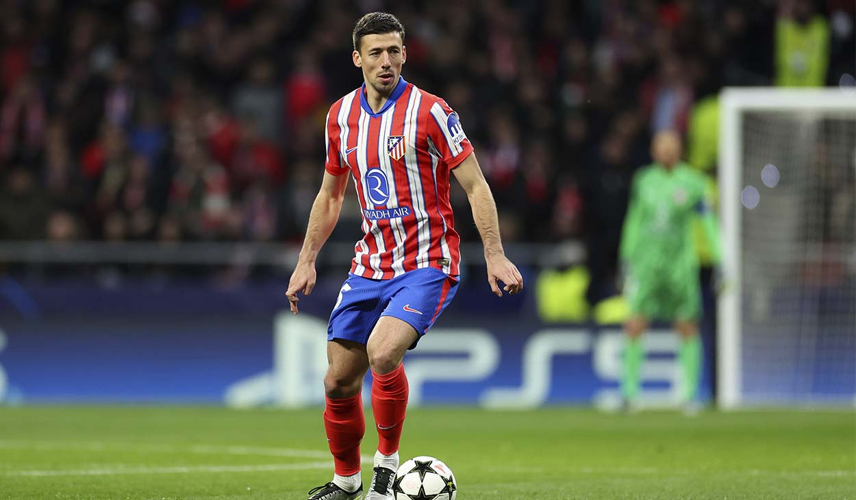 Clément Lenglet en un partido con el Atlético de Madrid