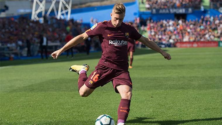 Gerard Deulofeu en un partido con el FC Barcelona